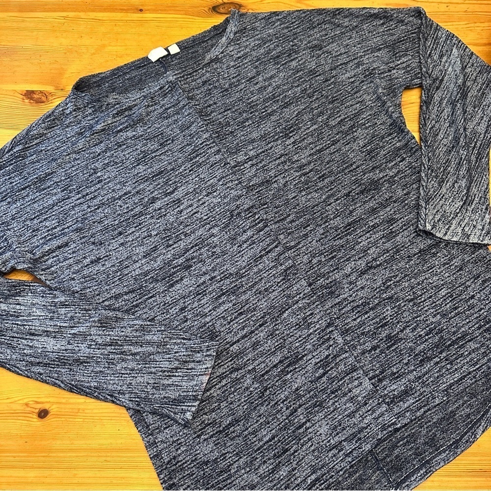 Gap long sleeve panel top scoop neck oversized women M